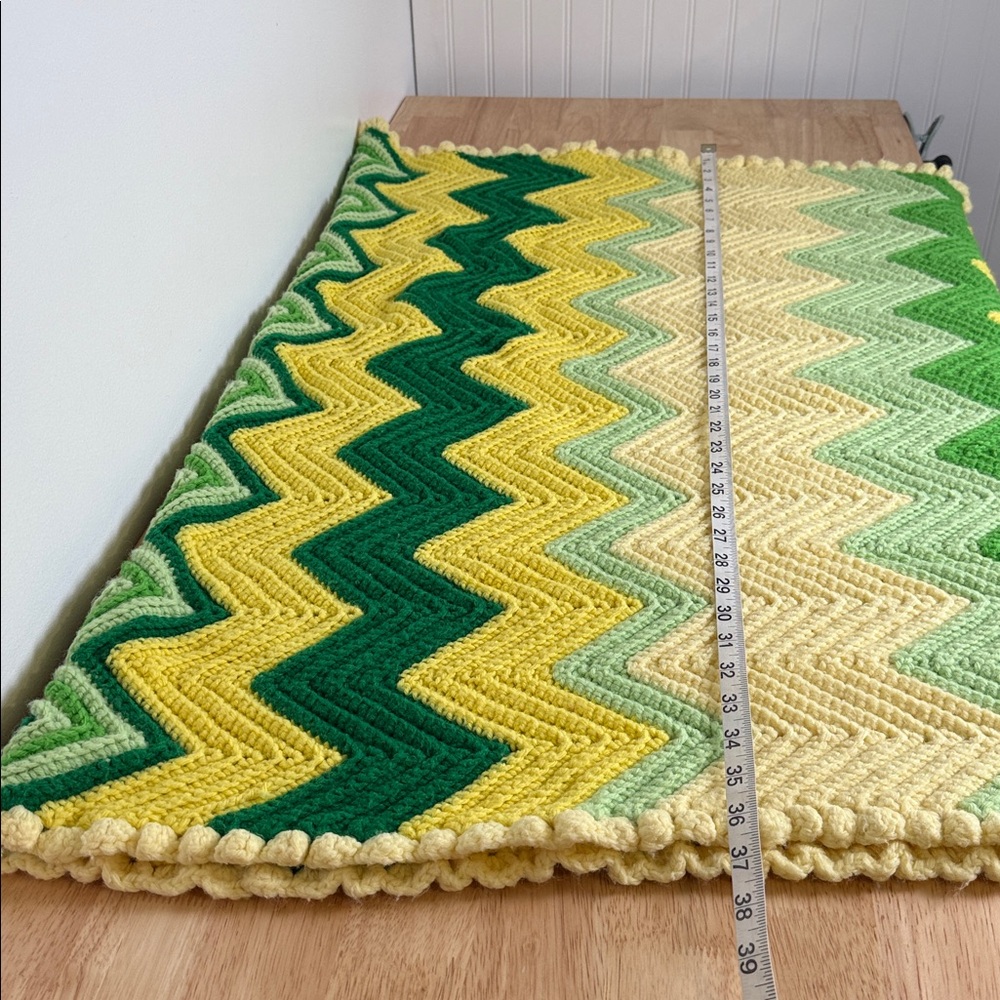 Chevron Patterned Throw Blanket in Green and Yellow - Picture 3 of 14